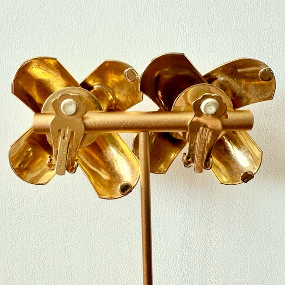 Huge Norma Jean Gold Tone Modernist “X” Statement Clip On Earrings 80’s 90’s - Picture 4 of 10